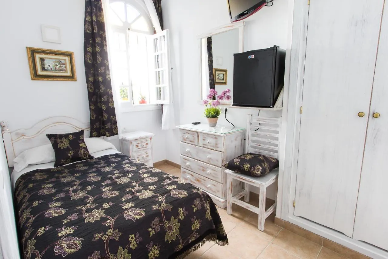 Hostal La Estrella Marbella Guest house