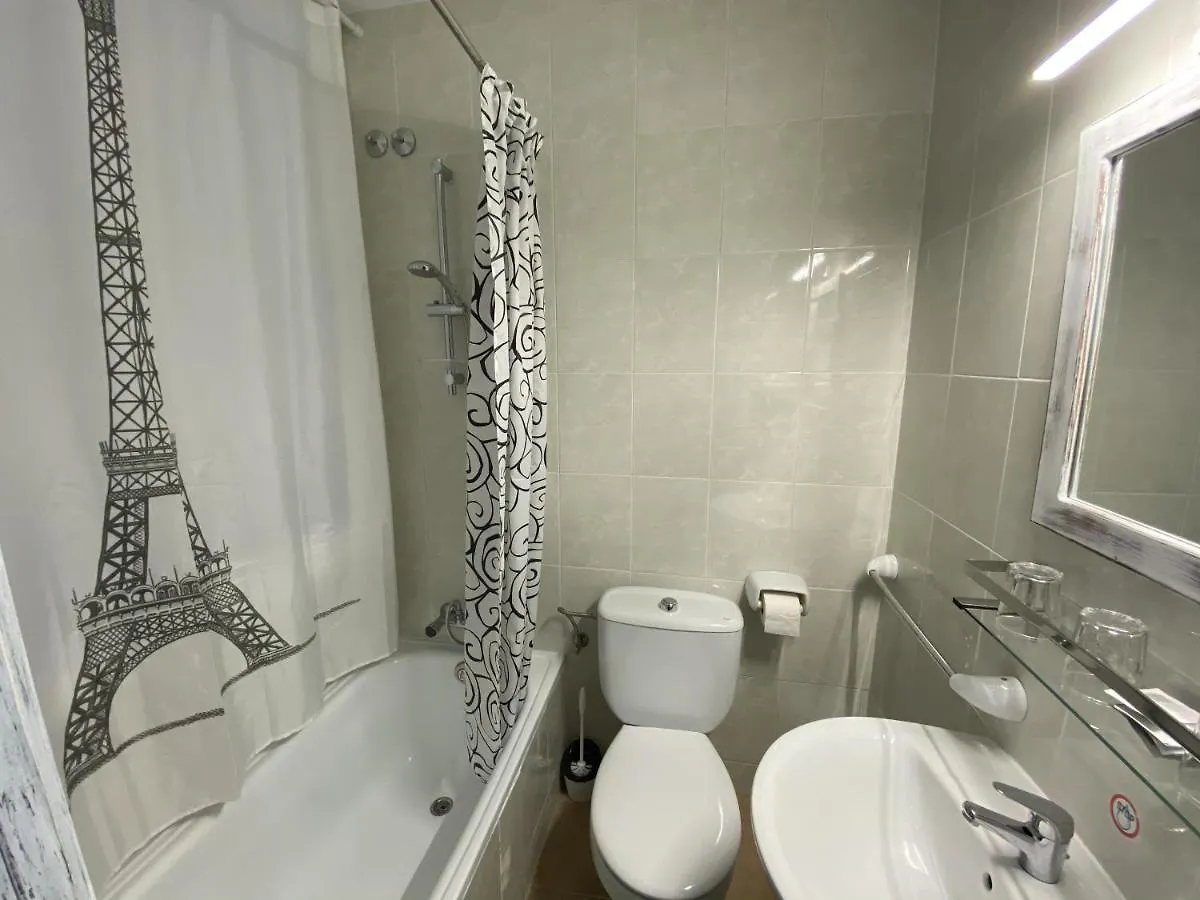 Guest house Hostal La Estrella Marbella