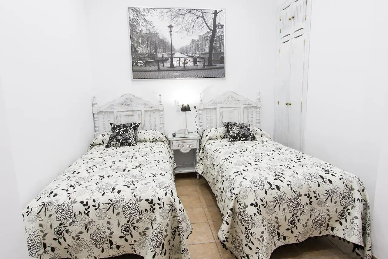 Guest house Hostal La Estrella Marbella