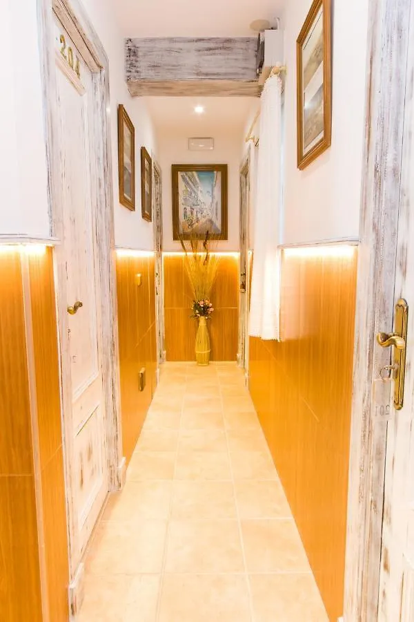 Hostal La Estrella Marbella Guest house