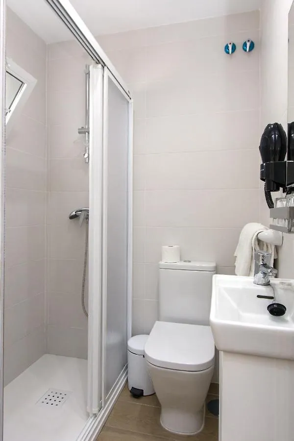 Guest house Hostal La Estrella Marbella Spain